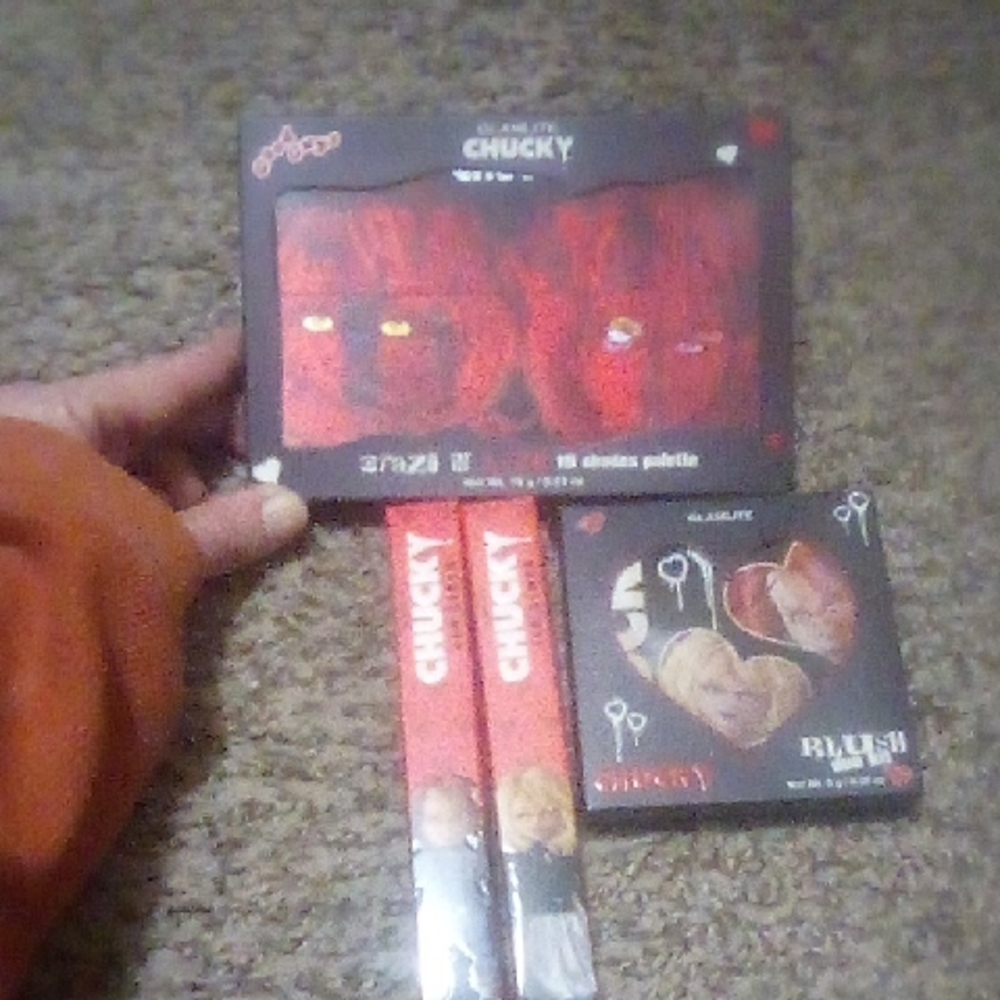 Glamlite X Chucky Eyeshadow Palette Blush Duo Kit Plus 2 Velvet Lip Liner 4 PC
